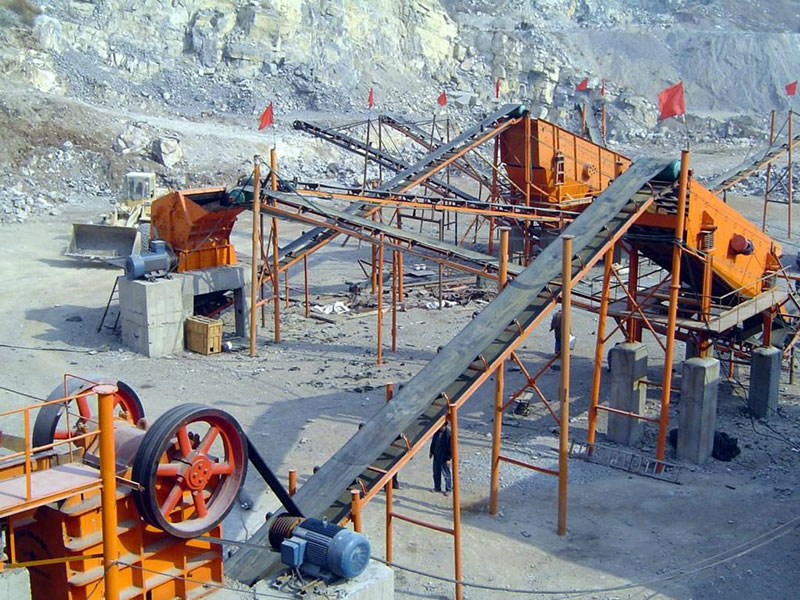 What are the prerequisites for the safe operation of pebble sand making machine?